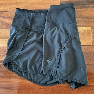 lululemon athletica Women's Black running Shorts